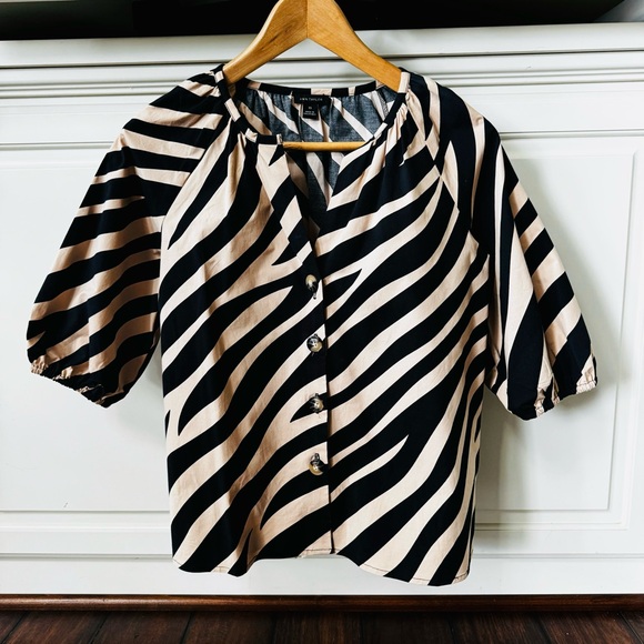 Ann Taylor Zebra Print Button Front Raglan Top - Picture 4 of 9